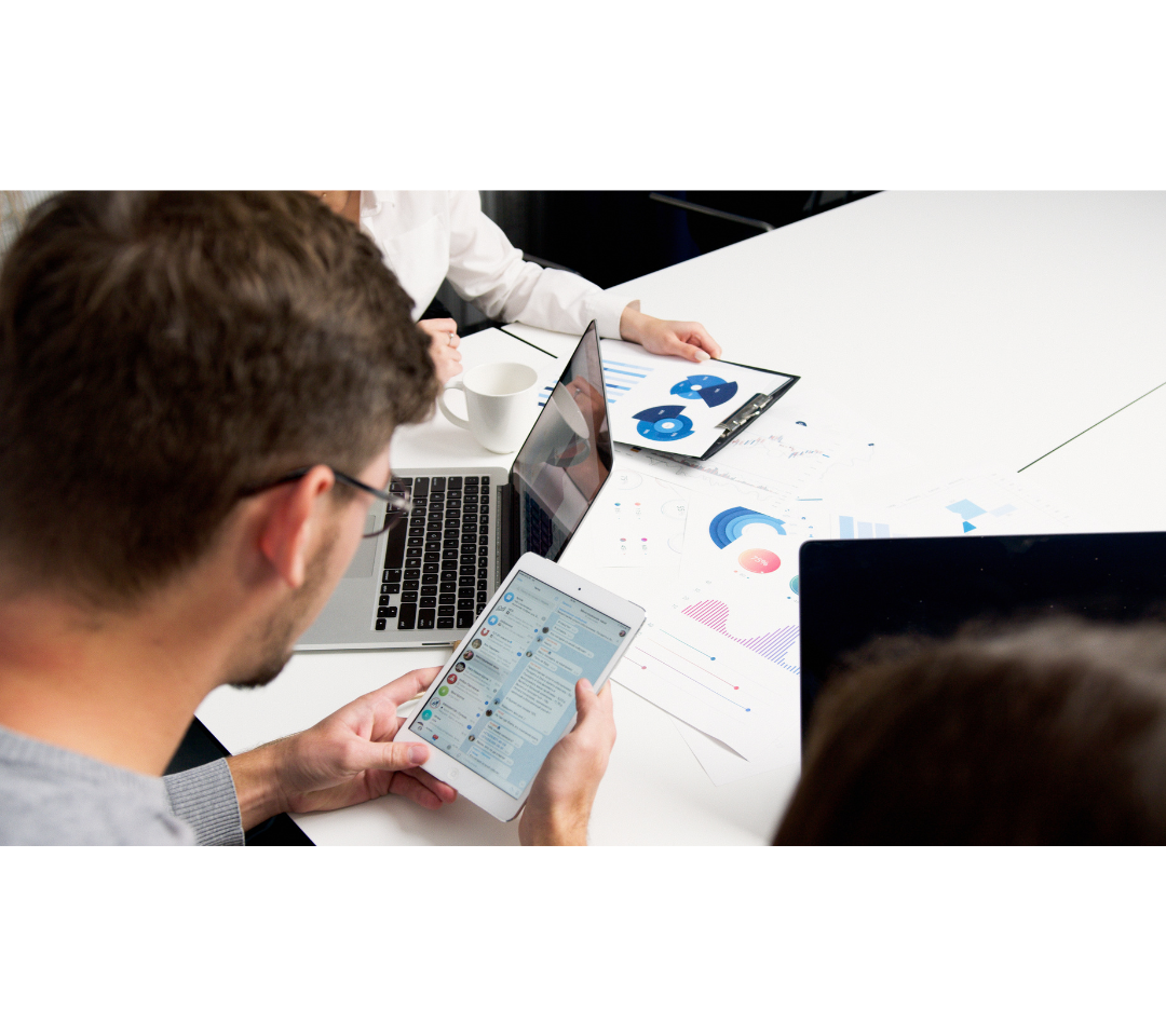 Social-media-instagram-linkedin-marketing-management-local-marketing-Marqet-Group